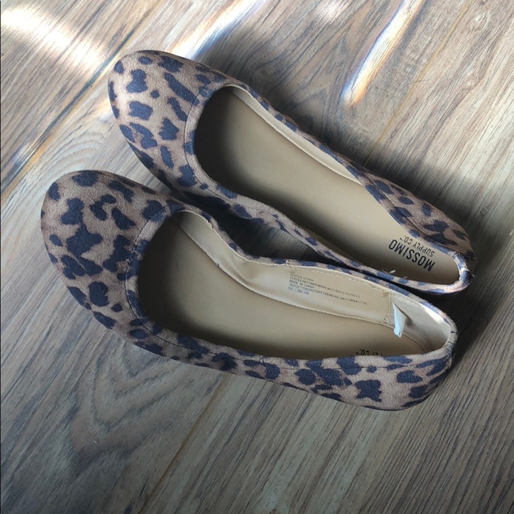 Leopard flats
